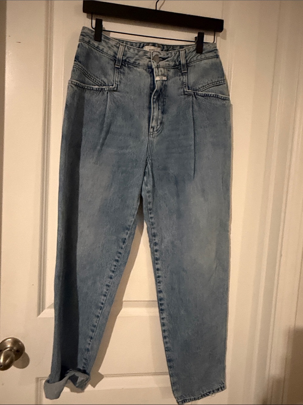Closed Light Blue Boyfriend Jeans
